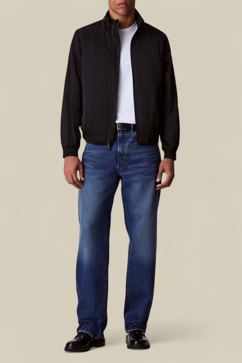 תמונת כל הלוק של ז'קט